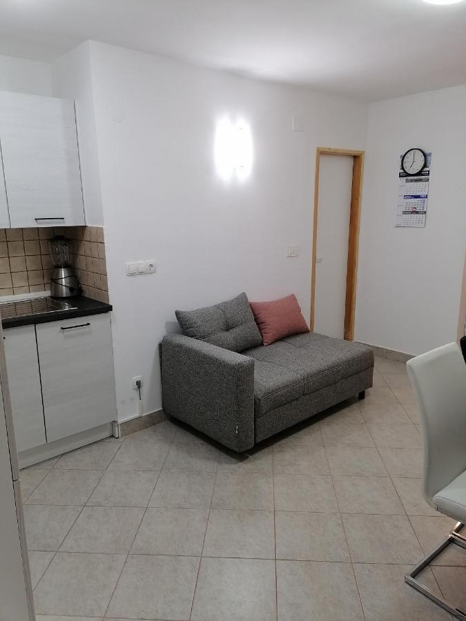 Kika Apartment ดรามัลย์ ภายนอก รูปภาพ
