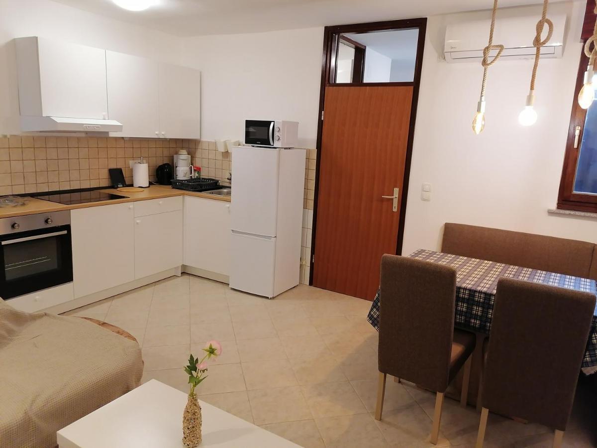 Kika Apartment ดรามัลย์ ภายนอก รูปภาพ