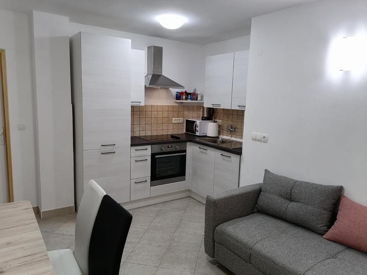Kika Apartment ดรามัลย์ ภายนอก รูปภาพ